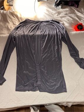 Women's Long-Sleeve Scoop Back Tee in Charcoal